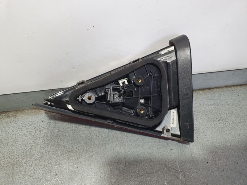 Recambio de piloto trasero izquierdo para skoda superb (3v3) active referencia OEM IAM 3V6945307B  INTERIOR