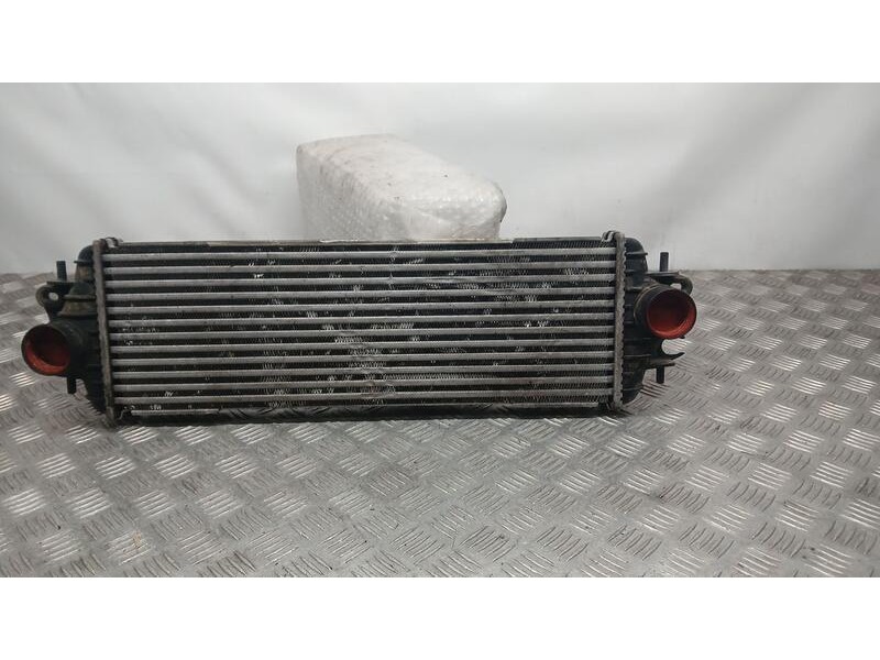Recambio de intercooler para renault trafic caja cerrada (ab 4.01) furgon referencia OEM IAM 7700312903G VALEO 868926Q