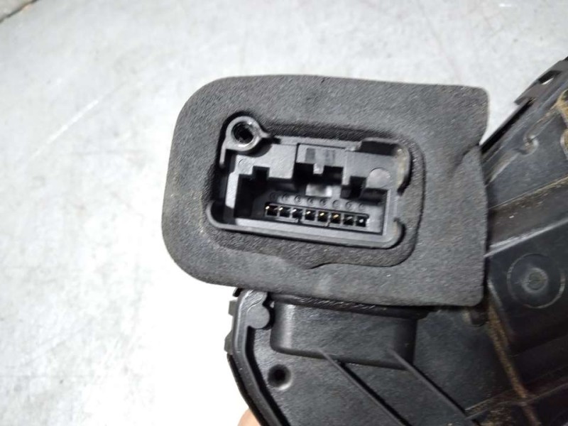 Recambio de cerradura puerta trasera izquierda para seat arona fr referencia OEM IAM 5TA839015E  7 PINES