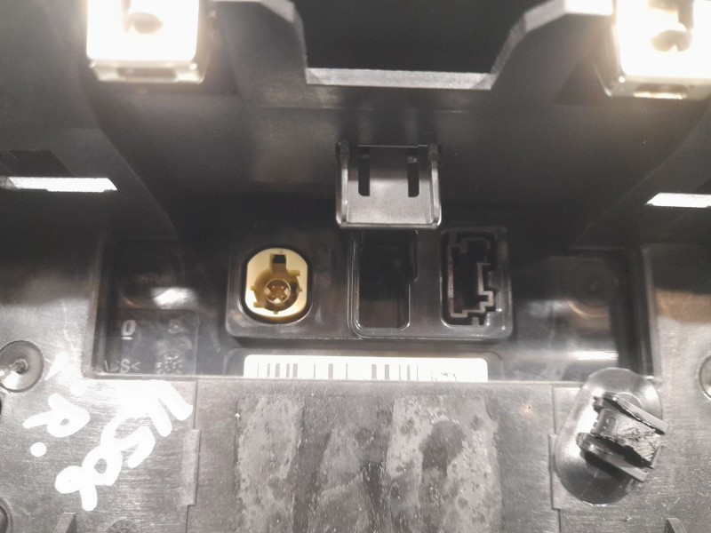 Recambio de sistema navegacion gps para peugeot 208 ii (ub_, up_, uw_, uj_) 1.2 puretech 100 referencia OEM IAM E119074B  VALEO