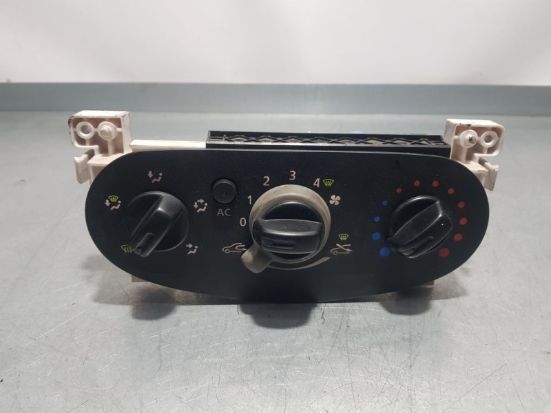 Recambio de mando calefaccion / aire acondicionado para dacia sandero ambiance referencia OEM IAM N106278BCPX90PH2AC T1001639U 