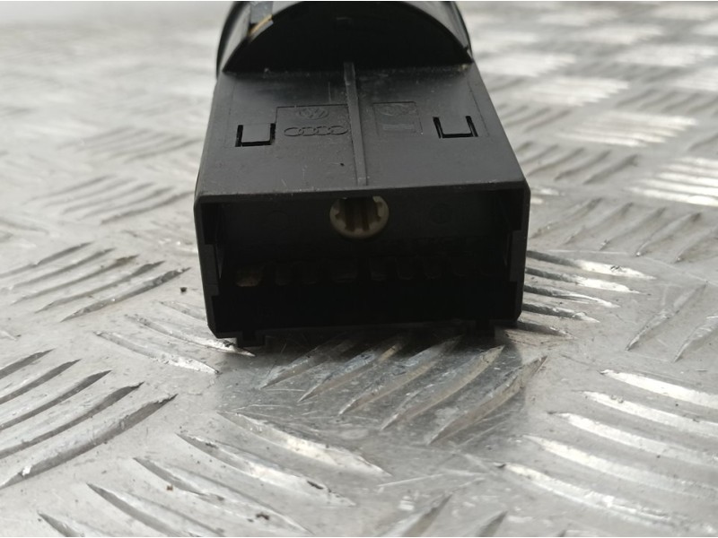 Recambio de mando luces para volkswagen t5 transporter/furgoneta combi 4motion (batalla larga) referencia OEM IAM 6Q0941531N  