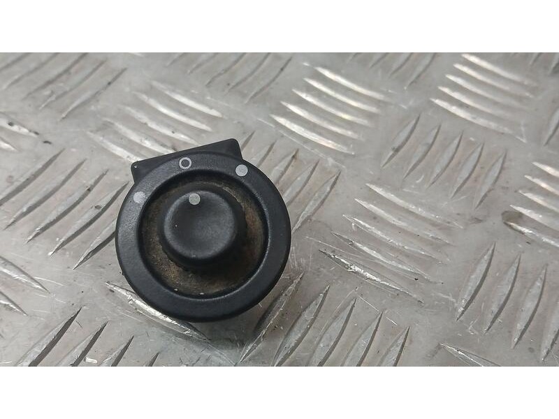 Recambio de mando retrovisor para renault trafic caja cerrada (ab 4.01) furgon referencia OEM IAM 8200002442A  