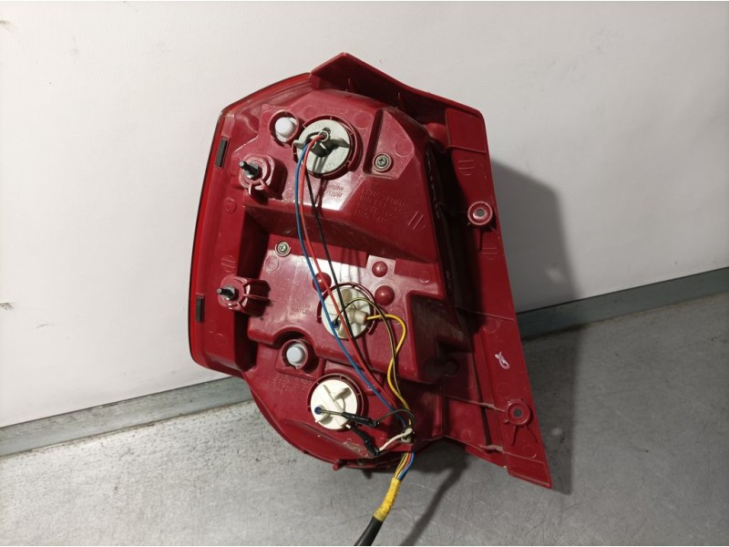 Recambio de piloto trasero derecho para chevrolet aveo ls referencia OEM IAM 95952067  