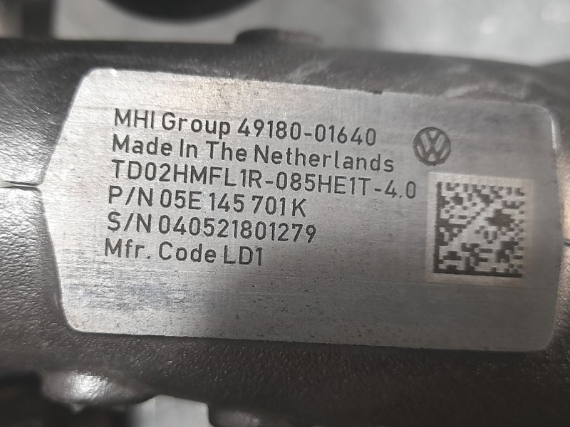 Recambio de turbocompresor para seat ateca (kh7) 1.5 16v tsi act referencia OEM IAM 05E145701K  