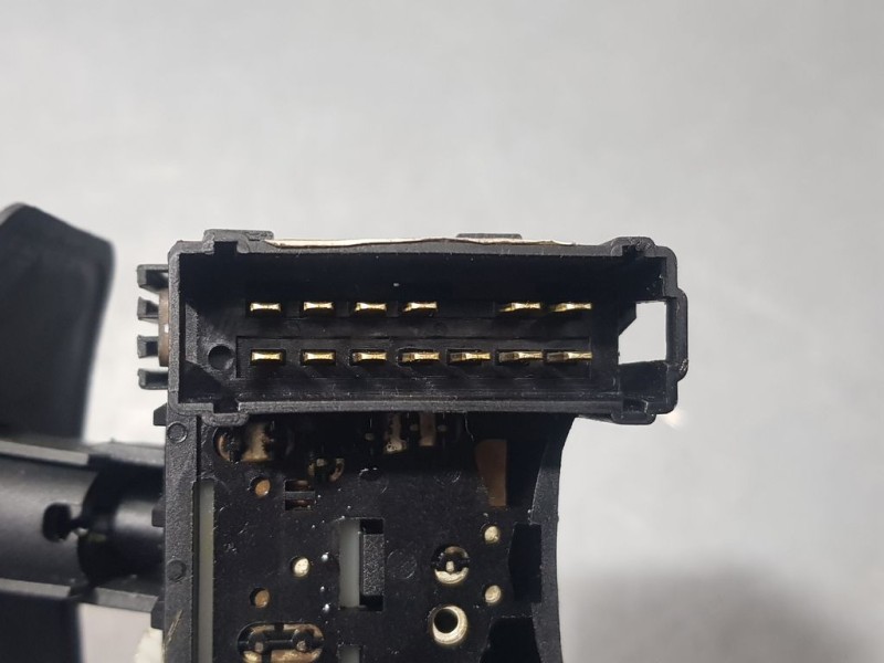 Recambio de mando limpia para dacia sandero ambiance referencia OEM IAM 8200792584 901057666 