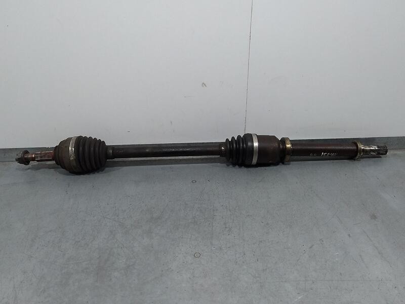 Recambio de transmision delantera derecha para renault clio iii luxe privilege referencia OEM IAM 391009067R  