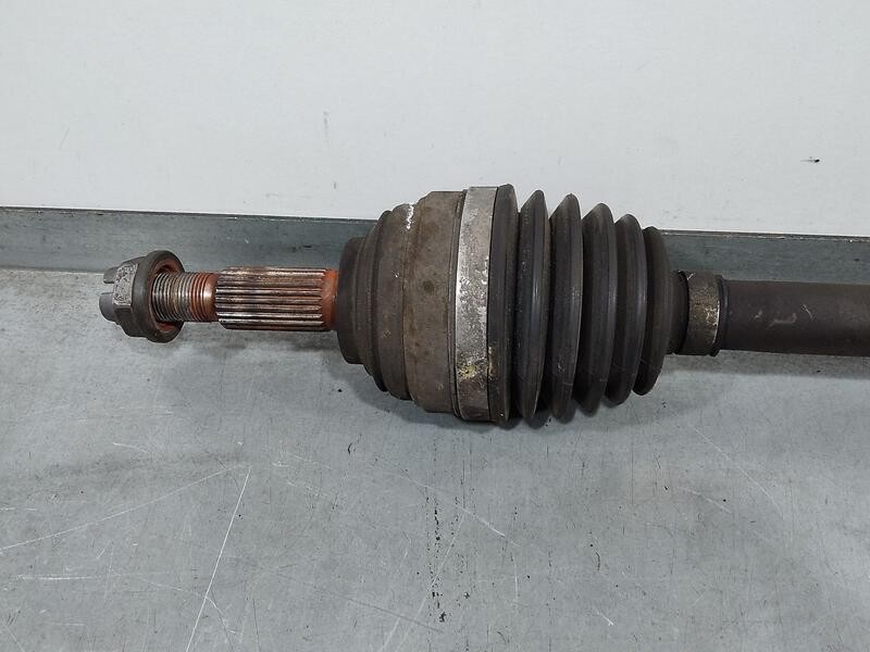 Recambio de transmision delantera derecha para renault clio iii luxe privilege referencia OEM IAM 391009067R  