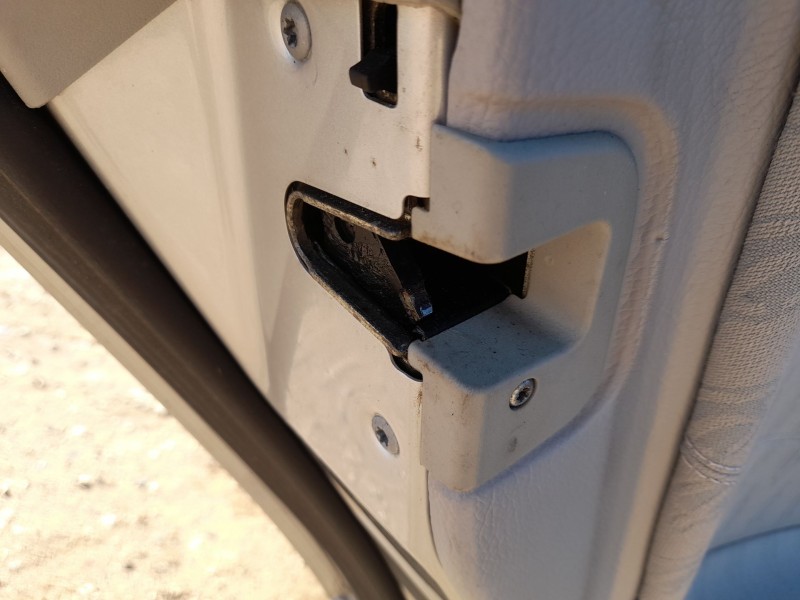 Recambio de cerradura puerta trasera izquierda para mercedes-benz clase c t-model (s203) c 220 cdi (203.206) referencia OEM IAM 