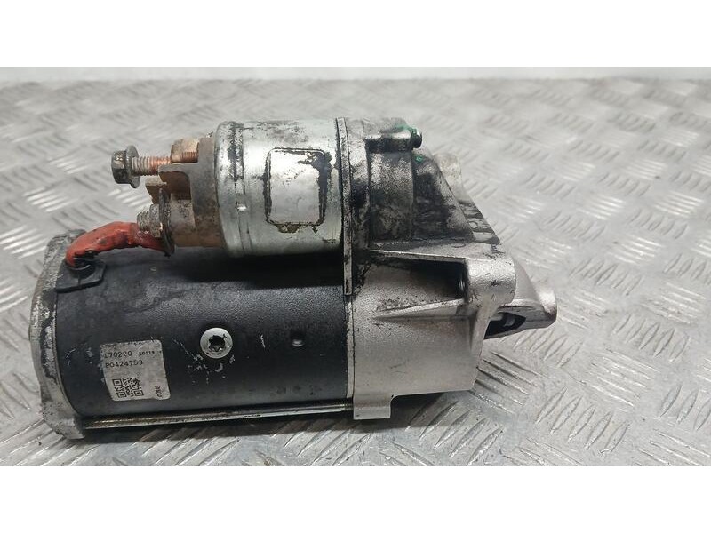 Recambio de motor arranque para renault trafic caja cerrada (ab 4.01) furgon referencia OEM IAM 7711134792 D7R49 P0424753