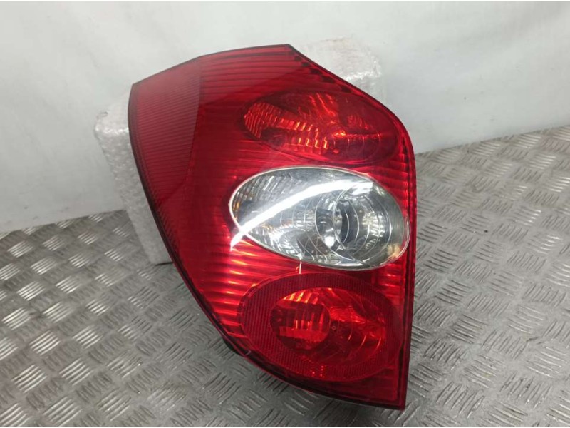 Recambio de piloto trasero izquierdo para renault laguna ii grandtour (kg0) dynamique luxe referencia OEM IAM 8200703487  ROZADO