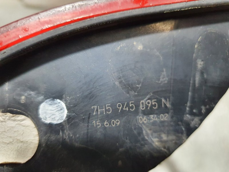 Recambio de piloto trasero izquierdo para volkswagen t5 transporter/furgoneta combi 4motion (batalla larga) referencia OEM IAM 7