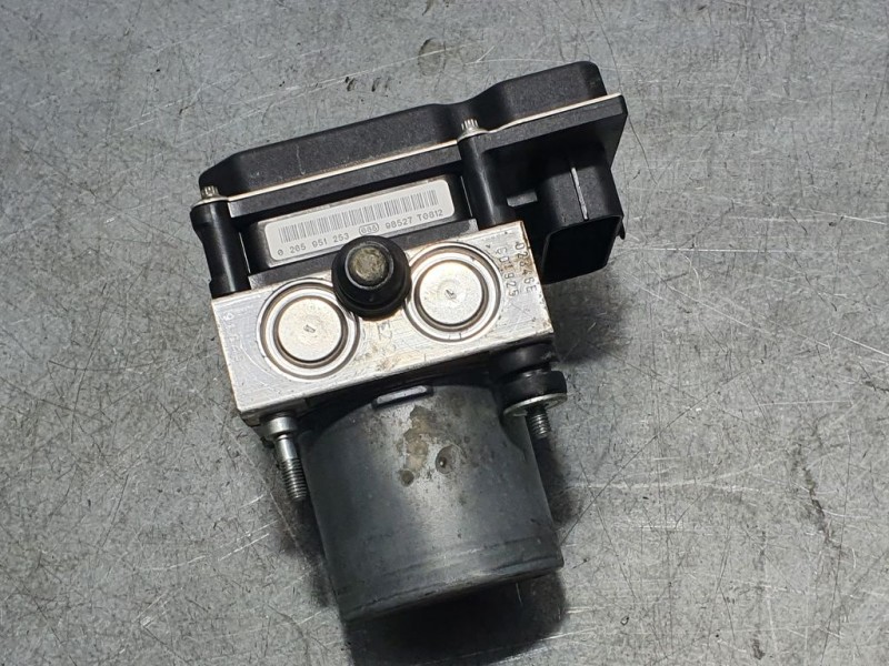 Recambio de abs para citroën c4 grand picasso exclusive referencia OEM IAM 9660934580 0265230675 BOSCH