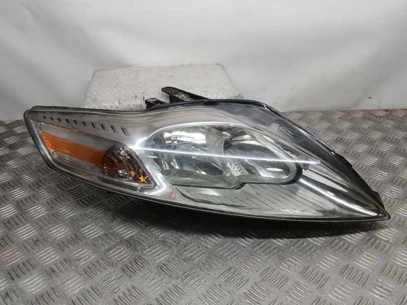 Recambio de faro derecho para ford mondeo iv turnier (ba7) 1.6 tdci referencia OEM IAM BS7113W029AC  