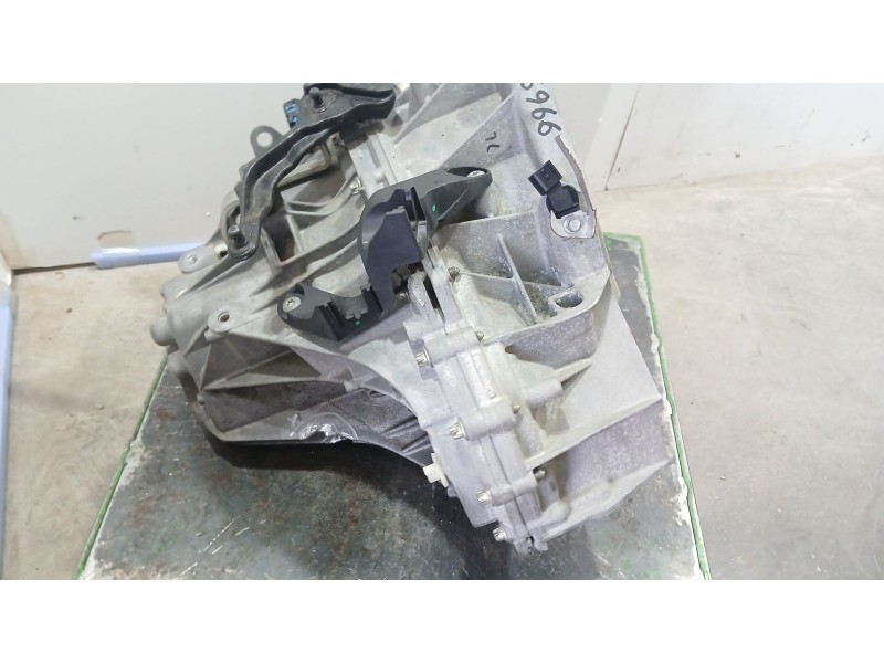 Recambio de caja cambios para renault megane iv hatchback (b9a/m/n_) 1.2 tce 130 (b9mr) referencia OEM IAM TL4087 6VELOCIDADES T