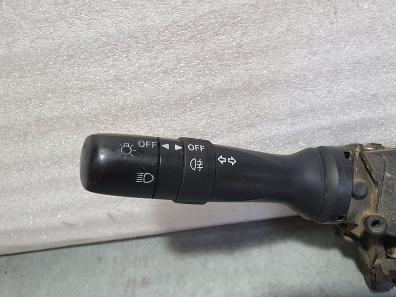 Recambio de mando luces y limpia para toyota aygo (kgb/wnb) blue referencia OEM IAM SIN REF  