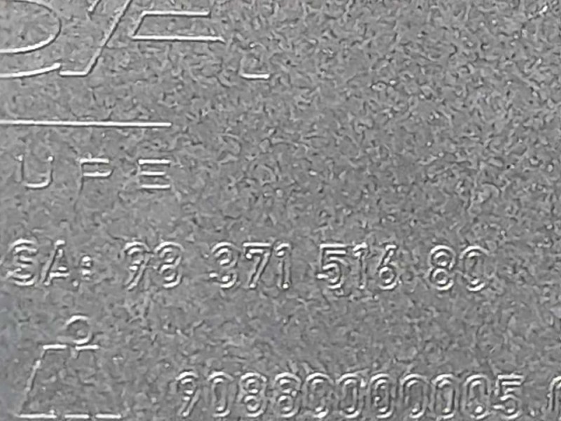 Recambio de tapa gancho remolque para peugeot 308 allure referencia OEM IAM 9837151680  TRASERO