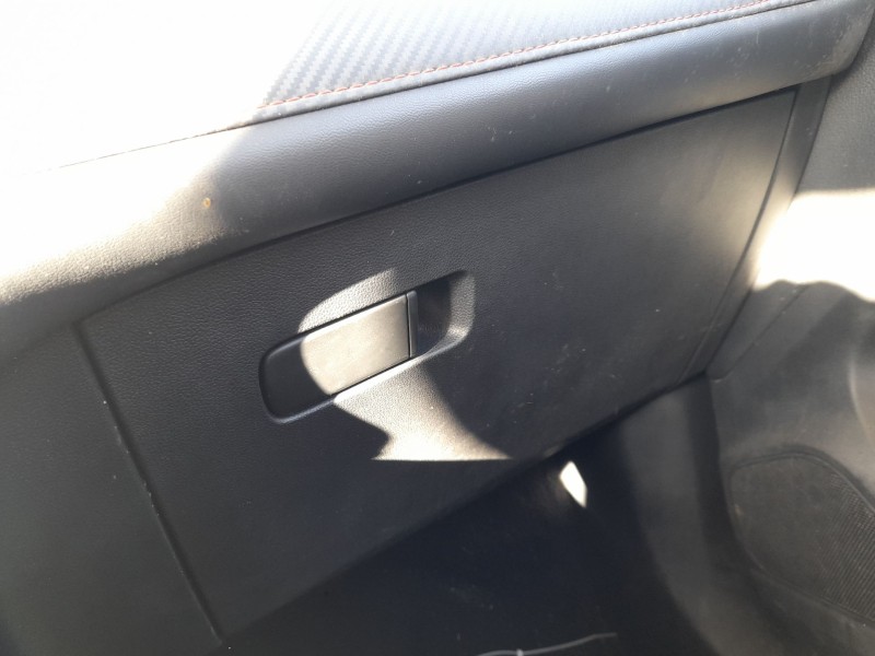 Recambio de guantera para mg zs suv (azs1) 1.0 t-gdi referencia OEM IAM 10969371  