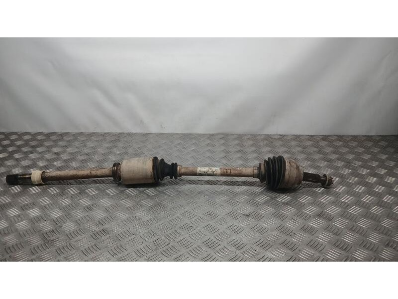 Recambio de transmision delantera derecha para renault trafic caja cerrada (ab 4.01) furgon referencia OEM IAM 8200069146  