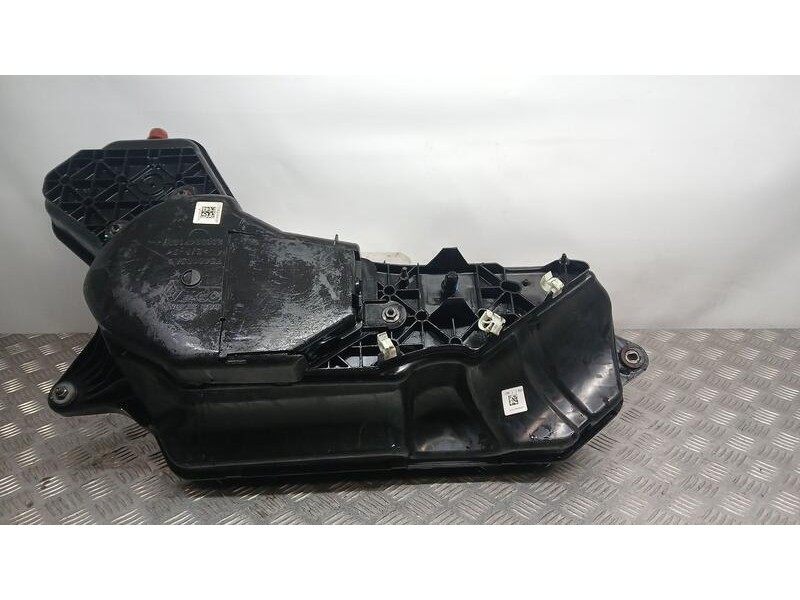 Recambio de deposito adblue para renault talisman executive referencia OEM IAM 172A22441R  4112701AB