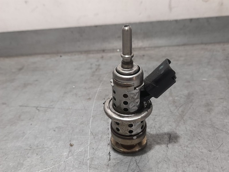 Recambio de inyector adblue para peugeot 208 1.6 e-hdi fap referencia OEM IAM 9813930180 K249B08461 