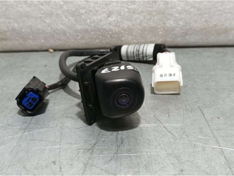 Recambio de camara vision trasera para hyundai i20 essence referencia OEM IAM 95766C8600  