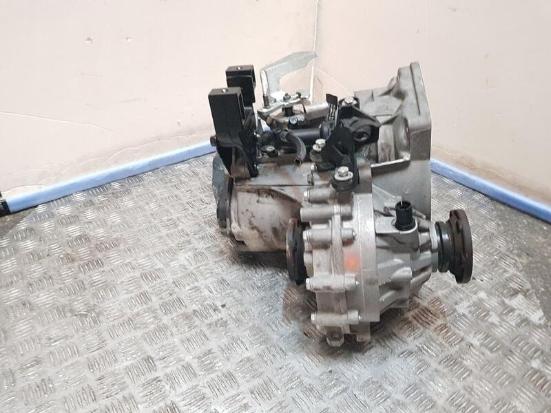 Recambio de caja cambios para volkswagen polo (6r1) advance referencia OEM IAM MZK 130212 5VELOCIDADES