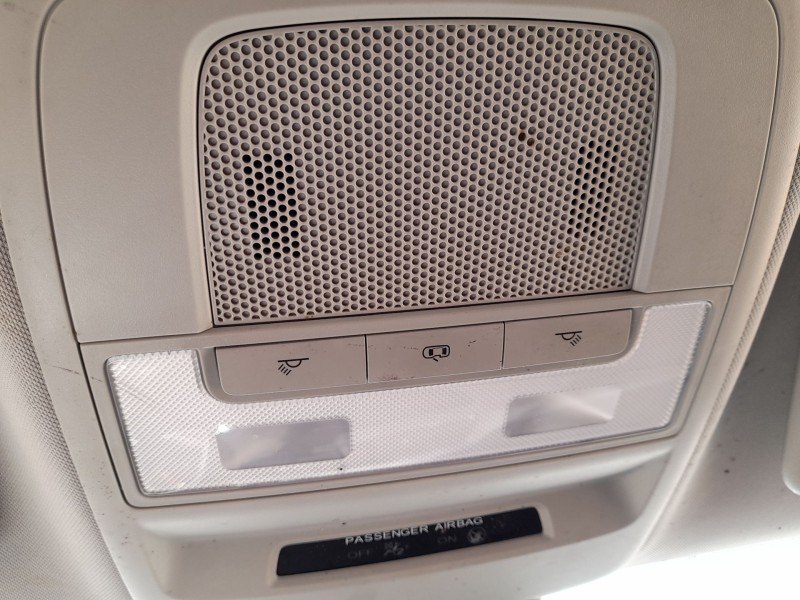 Recambio de luz interior para mg zs suv (azs1) 1.0 t-gdi referencia OEM IAM 105671589  