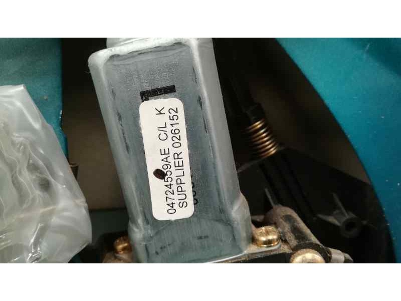 Recambio de elevalunas trasero izquierdo para chrysler pt cruiser (pt) 2.0 touring referencia OEM IAM 04724559AE 026152 2 CABLES