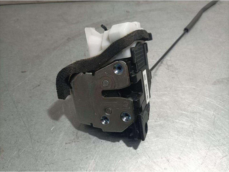 Recambio de cerradura puerta delantera izquierda para hyundai i20 essence referencia OEM IAM 81310C8020  ELECTRICA