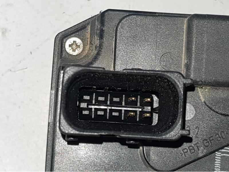 Recambio de cerradura puerta trasera derecha para opel zafira b cosmo referencia OEM IAM 13210739  4 PINS