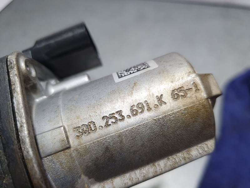 Recambio de valvula escape para volkswagen passat variant (cb5) business referencia OEM IAM 3Q0253691K  