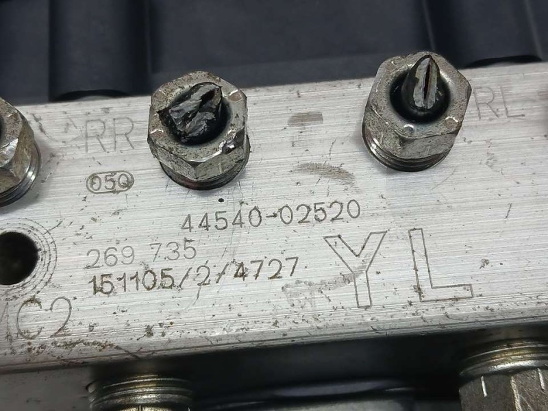 Recambio de abs para toyota auris active referencia OEM IAM 4454002520 269735 