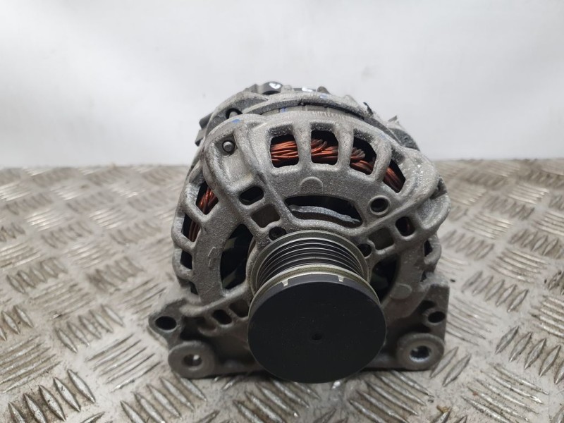 Recambio de alternador para seat ibiza (kj1) reference referencia OEM IAM 04C903023J  