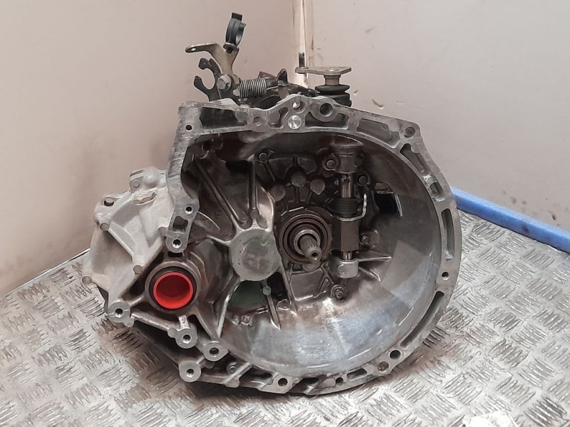 Recambio de caja cambios para toyota aygo (kgb/wnb) blue referencia OEM IAM 303000H020 07E1824043 5VELOCIDADES