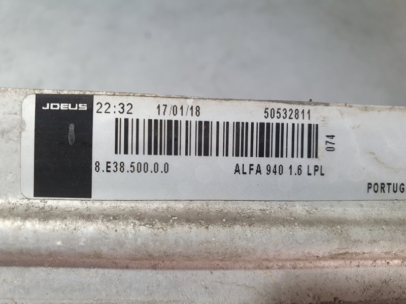 Recambio de intercooler para opel combo d cargo l2h1 2,4t referencia OEM IAM 50532811  TOCADO