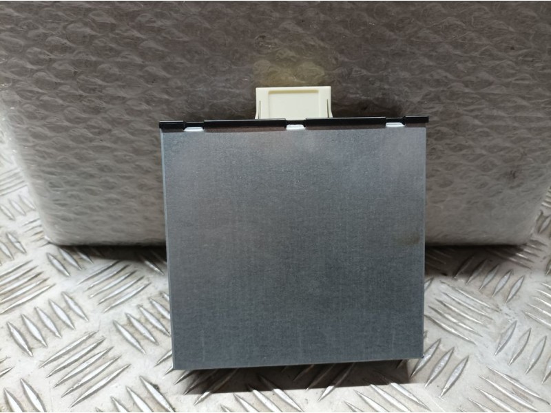 Recambio de modulo electronico para volkswagen golf vi (5k1) rabbit bluemotion referencia OEM IAM 1K0919041 8ES01015300 HELLA