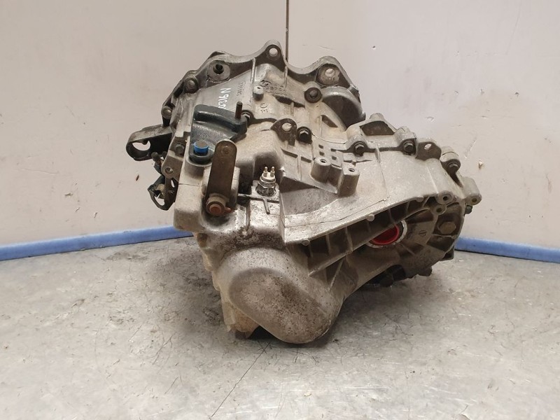 Recambio de caja cambios para volvo serie 850 tdi berlina referencia OEM IAM P1208961 109538 5VELOCIDADES