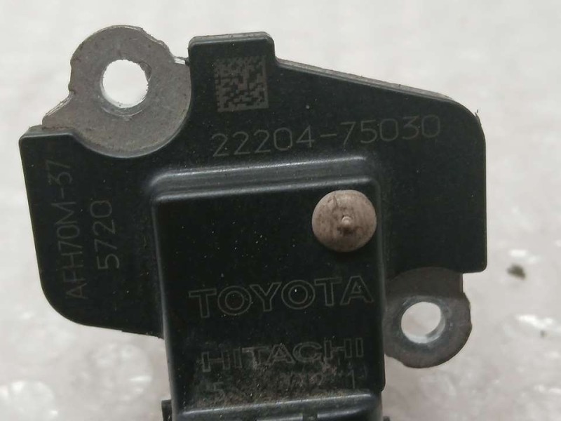 Recambio de caudalimetro para toyota auris active referencia OEM IAM 2220475030 AFH70M37 HITACHI