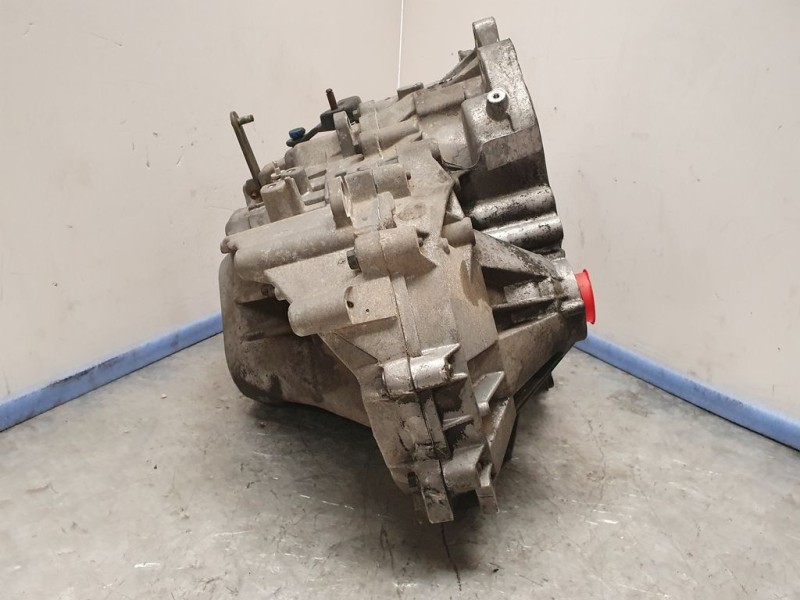 Recambio de caja cambios para volvo serie 850 tdi berlina referencia OEM IAM P1208961 109538 5VELOCIDADES