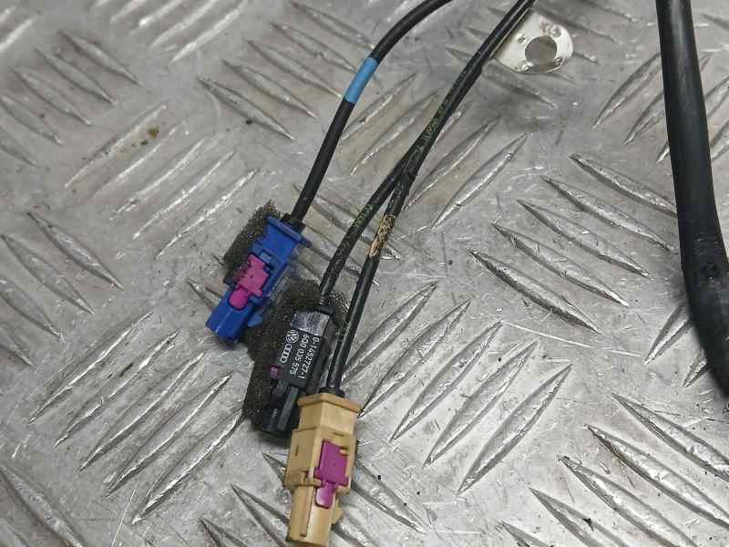 Recambio de retrovisor derecho para volkswagen caddy ocio trendline bmt referencia OEM IAM 2K5857508AP  ELECTRICO Y ROZADO