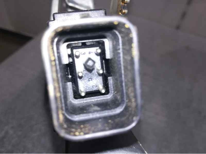 Recambio de elevalunas delantero derecho para opel corsa c 1.2 16v cat (z 12 xe / lw4) referencia OEM IAM 13173074 400709F 6 PIN