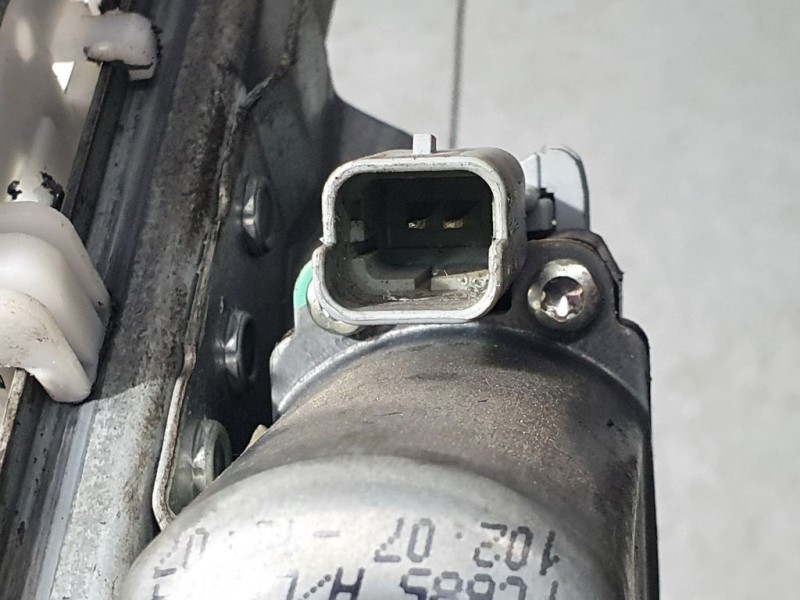 Recambio de elevalunas delantero derecho para toyota aygo (kgb/wnb) blue referencia OEM IAM   ELECTRICO 2 PINS