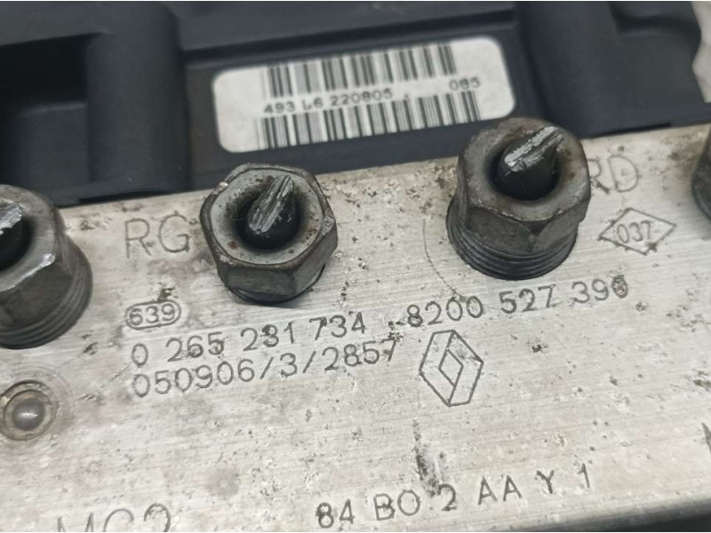 Recambio de abs para renault megane ii classic berlina confort authentique referencia OEM IAM 8200527390 0265231734 BOSCH