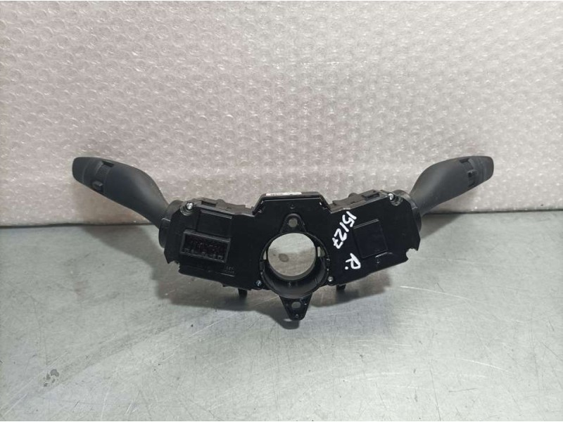 Recambio de mando luces y limpia para hyundai i20 essence referencia OEM IAM 93403C8961  