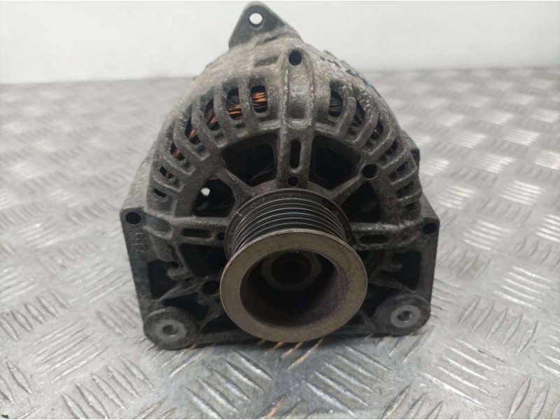 Recambio de alternador para renault megane ii classic berlina confort authentique referencia OEM IAM 8200495294 2543342A VALEO