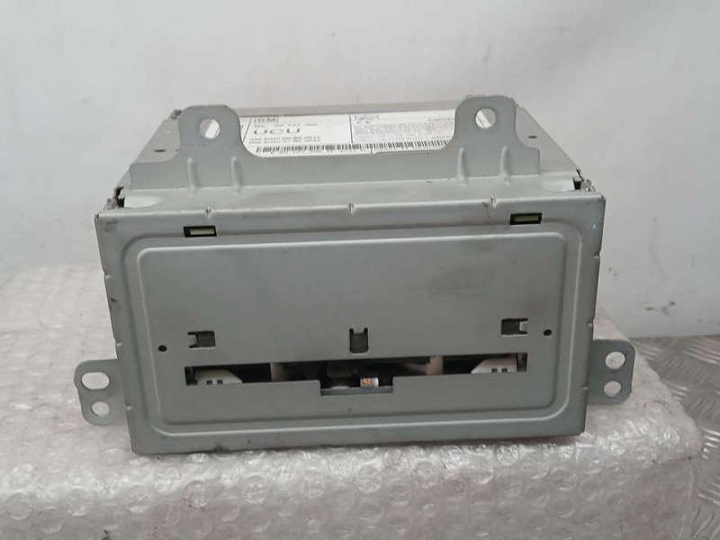 Recambio de sistema audio / radio cd para chevrolet orlando ltz referencia OEM IAM 95137306 453116246 BOSCH
