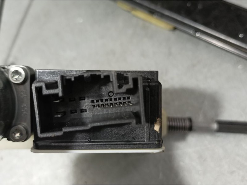 Recambio de elevalunas delantero izquierdo para seat ibiza (kj1) reference referencia OEM IAM 6F0837461A  ELECTRICO