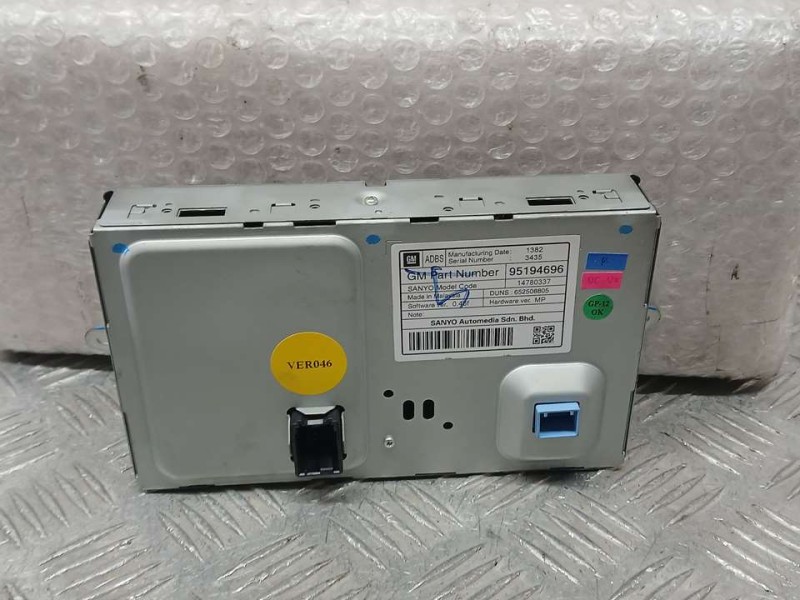 Recambio de sistema navegacion gps para chevrolet orlando ltz referencia OEM IAM 95194696 14780337 SANYO