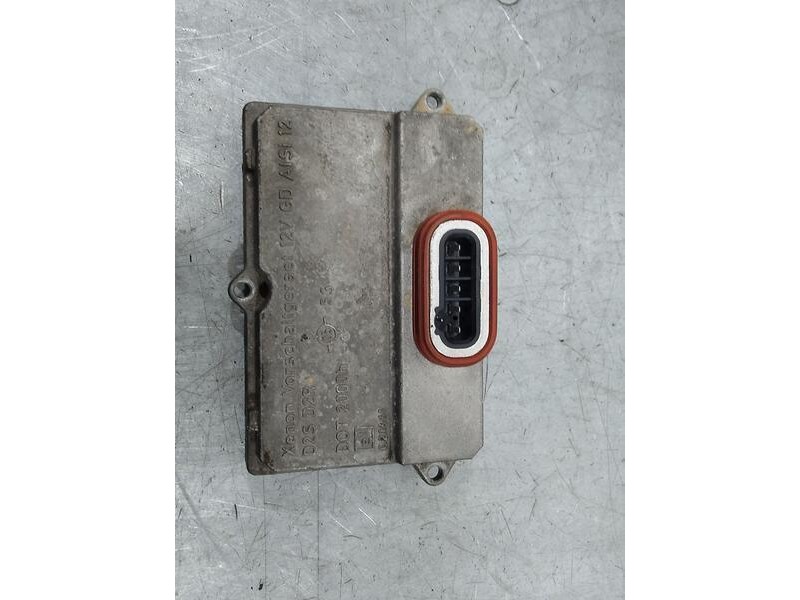 Recambio de centralita faros xenon para audi a6 berlina (4f2) quattro referencia OEM IAM 5DV00829000  